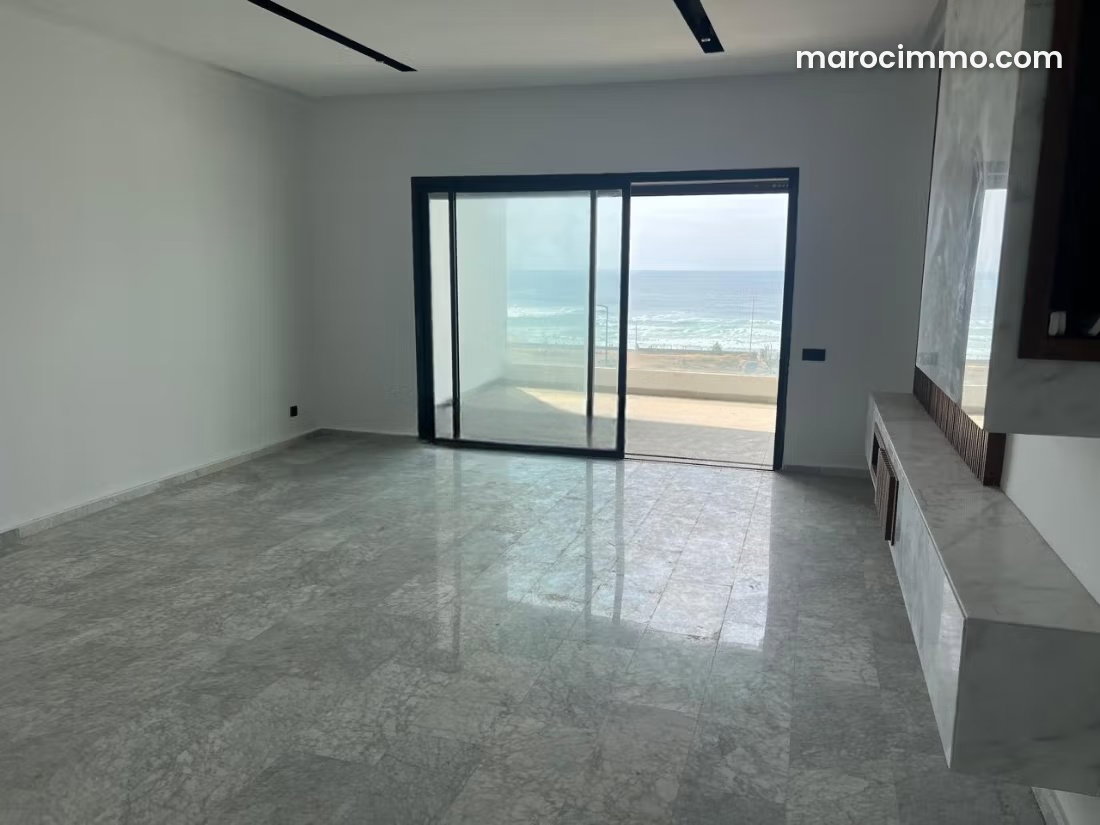 Appartement haut standing face à la mer à Dar Bouazza — Dar Bouazza