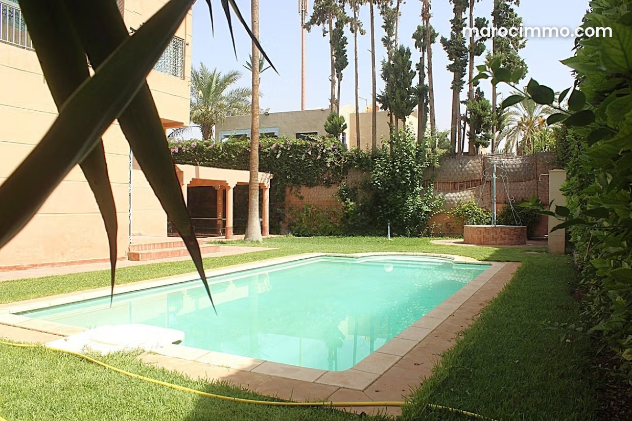 Villa avec piscine à Inara, Marrakech, à vendre — Marrakech