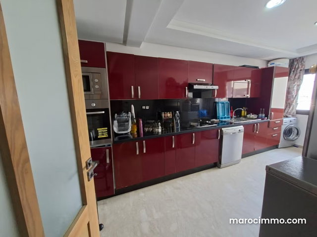 Appartement en vente à Les princesses. Surface totale 126 m². Cheminée et climatisation — 2