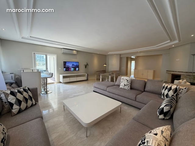 Luxueux appartement meublé à louer sur racine — Casablanca