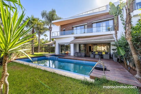 Villa à vendre à Ain Diab Route d'Azzemour, Casablanca, Aïn Diab