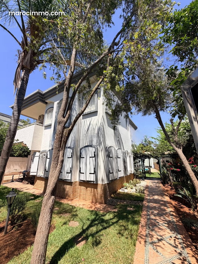 Belle villa à louer meublée à Californie — 2