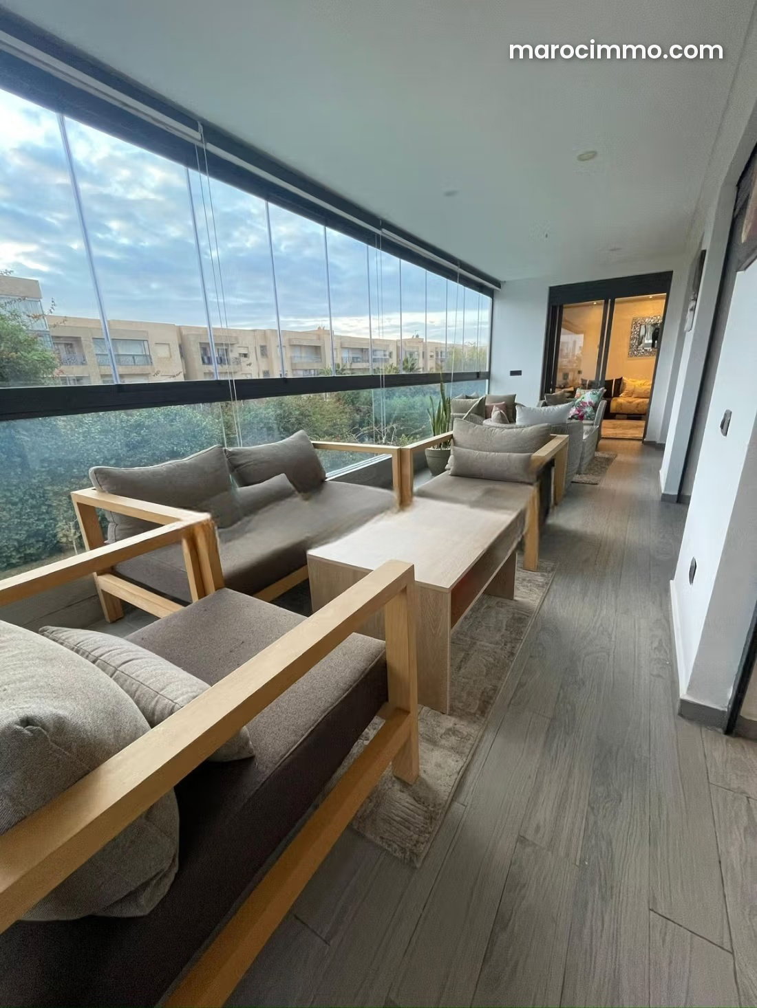 Appartement meublé avec terrasse à louer à Dar Bouazza — Dar Bouazza