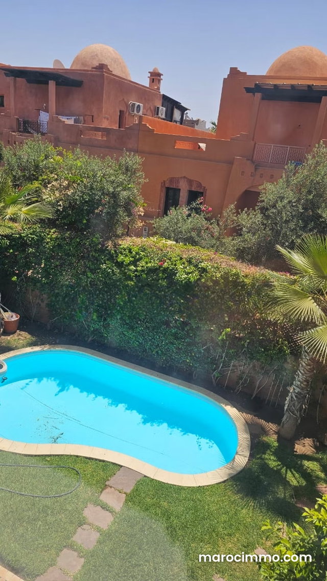 Superbe villa à louer à Route Casablanca. Superficie 300 m² — 2