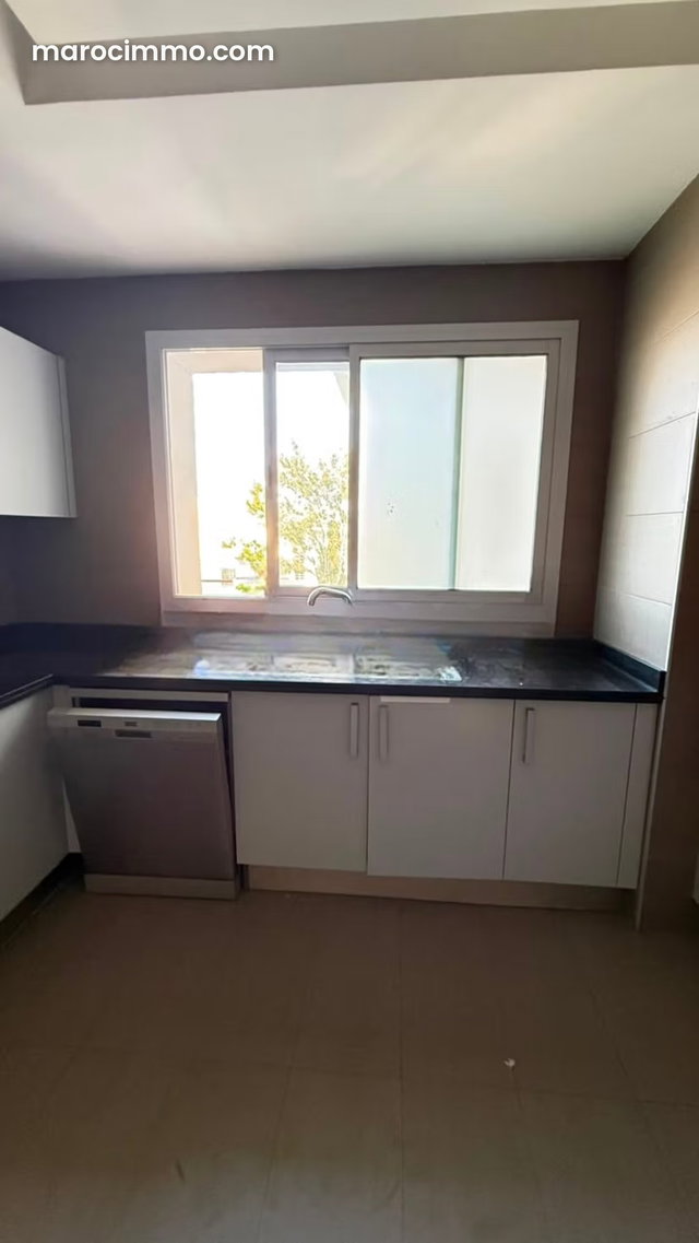 For Rent 200 m² Apartment in Haut Agdal — 4