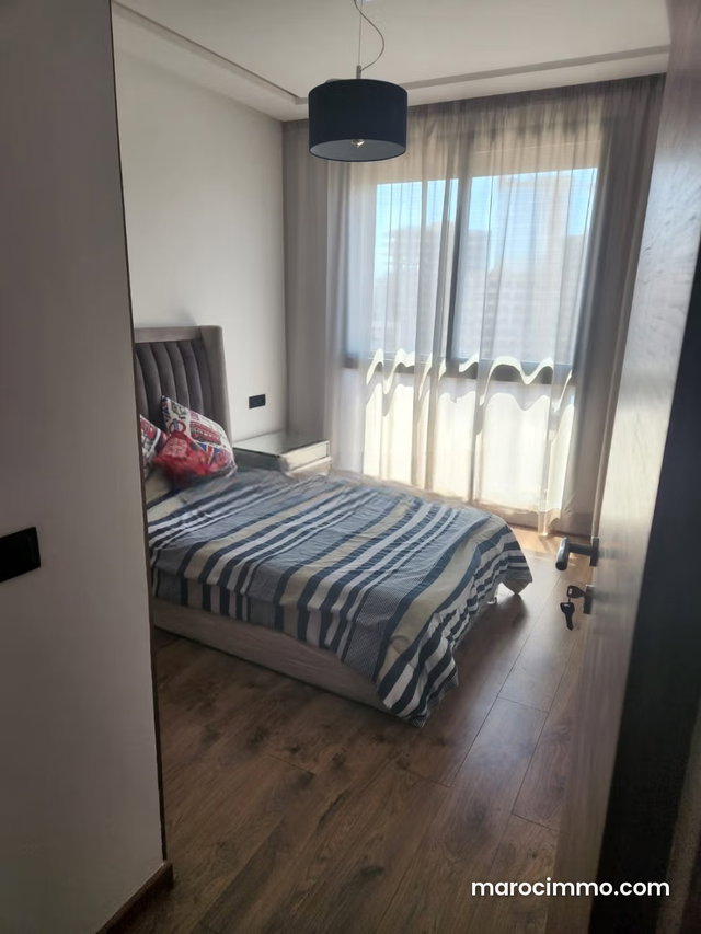 BEL appartement MEUBLÉ à louer CFC — 4