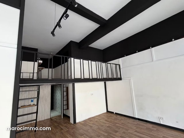 Magasin 70m2 la Gironde casa — 2