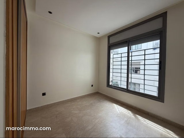Superbe appartement vide à louer aux princesses — 5