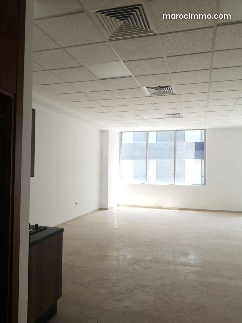 À Louer – Plateau de Bureau Neuf à Sidi Maârouf