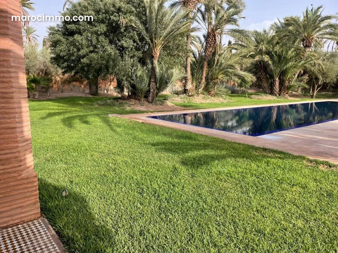 Villa for rent in the Palmeraie, Marrakech, with garden and pool — Marrakesh