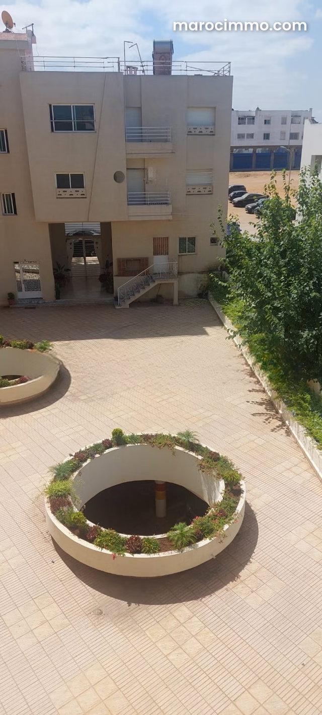 Bel Appartement vide à louer à Harhoura — 2