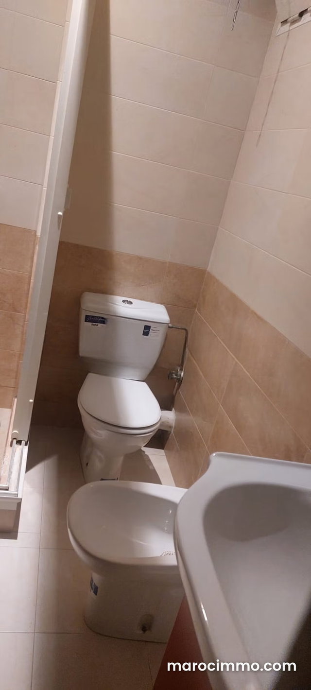 Bel Appartement vide à louer à Harhoura — 3