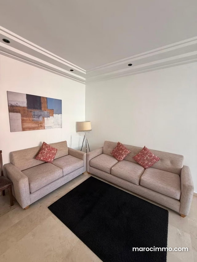 Appartement à vendre à Bourgogne Ouest. 3 pièces. Meublé — 2