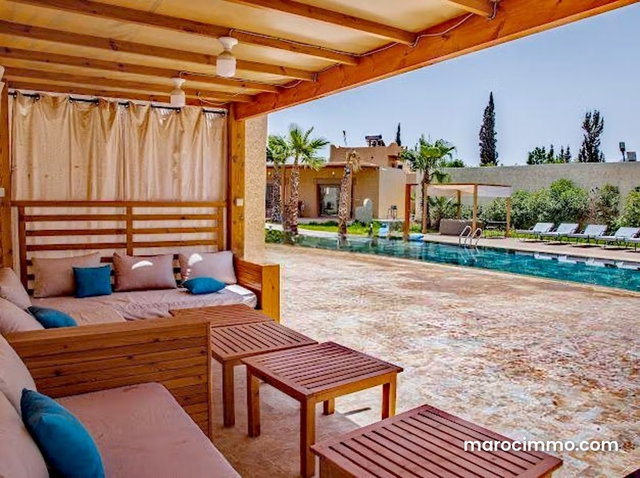 2 luxury villas for sale on the road to fez — 4