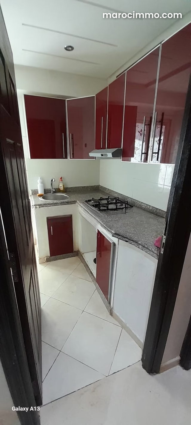 Superbe appartement à louer à Massira 1. Superficie 60 m². Salon traditionnel marocain, résidence sécurisée — 2