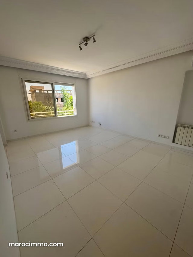 Triplex a la location vide a anfa 28000dh — 4