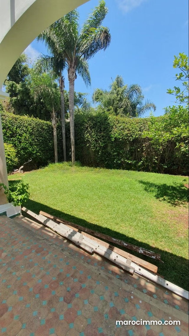 Très jolie villa à louer à Ain Diab — 2