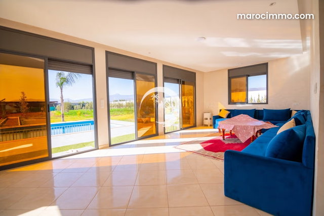 Ferme 5000 m² avec Maison & Piscine — 3