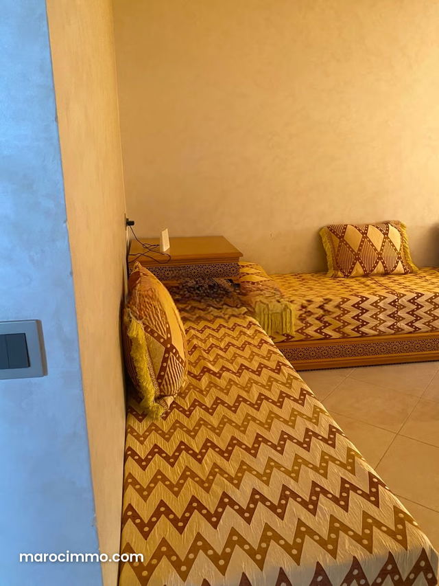Beautiful apartment for rent in M'Diq. 2 comfortable bedrooms. Steel door, traditional Moroccan living room — Mdiq