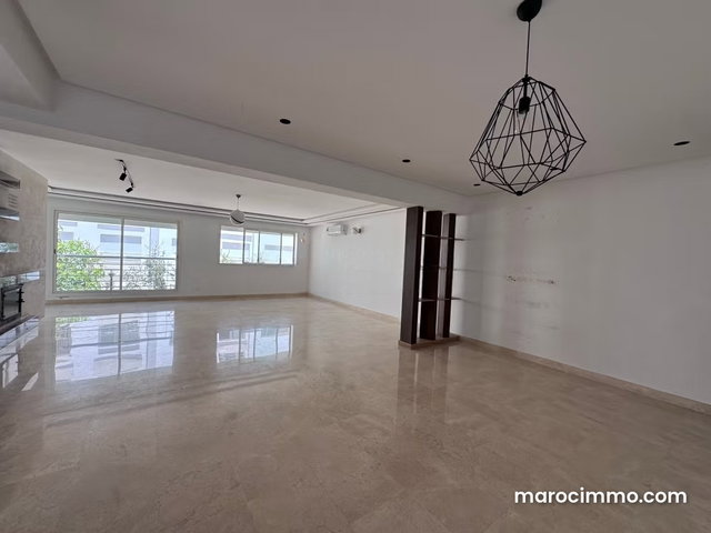 Très bel appartement en location à Riyad. 3 belles chambres. Conciergerie à disposition, système de climatisation — 3