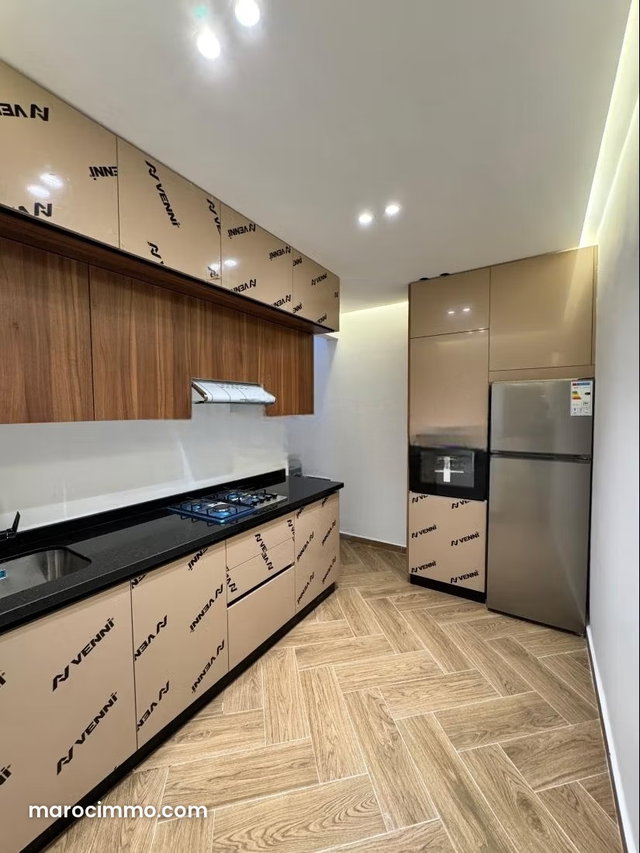 4 Studio moderne location longue durée tanja balia — 3