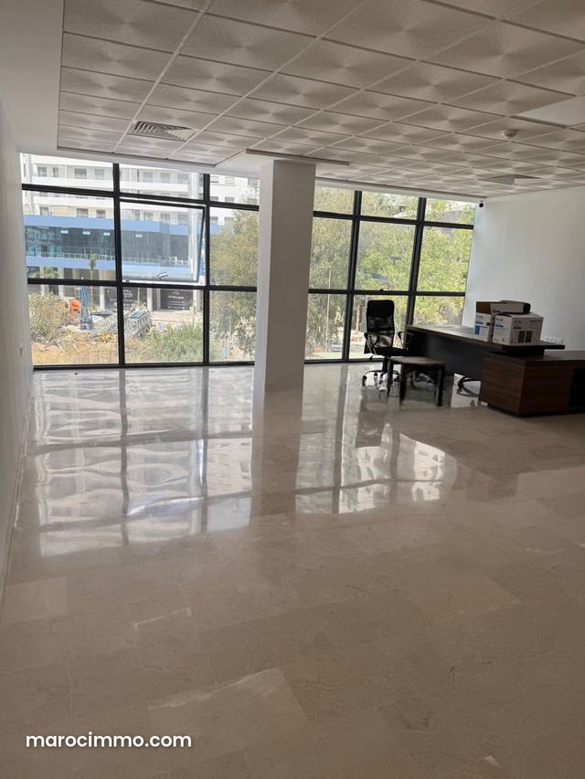 Bureau Neuf Tanger city center TGV 80 m² Location — طنجة