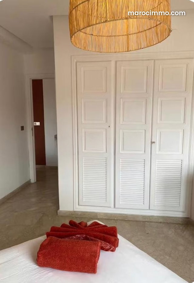 Studio T2 meuble gueliz a vendre — 2