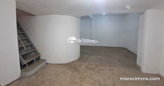Local commercial à vendre à Bourgogne – 366 m² — 5