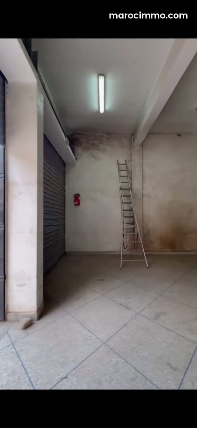 Louez ce local commercial à Route de Safi. Surface de 190 m² — 2
