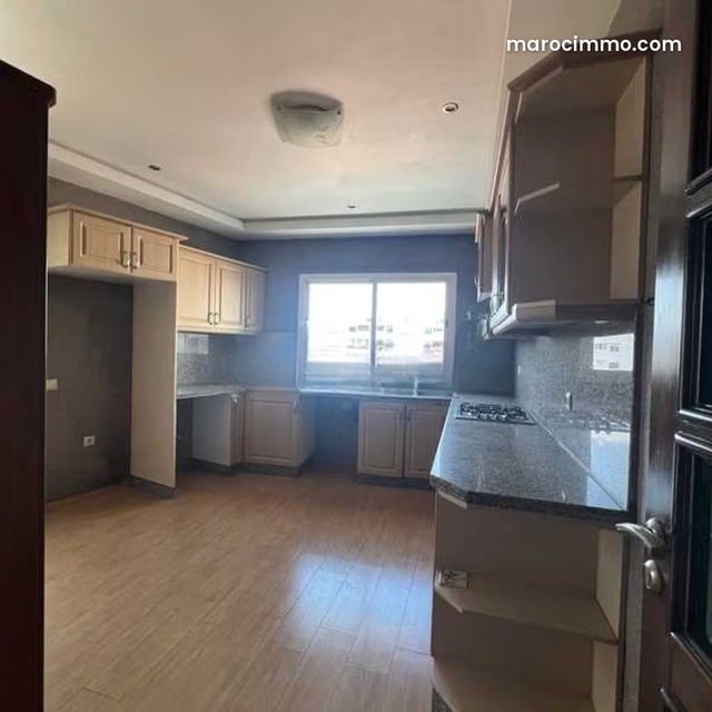Appartement à Louer de 151.0 m² à Casablanca, Val Fleuri — 2