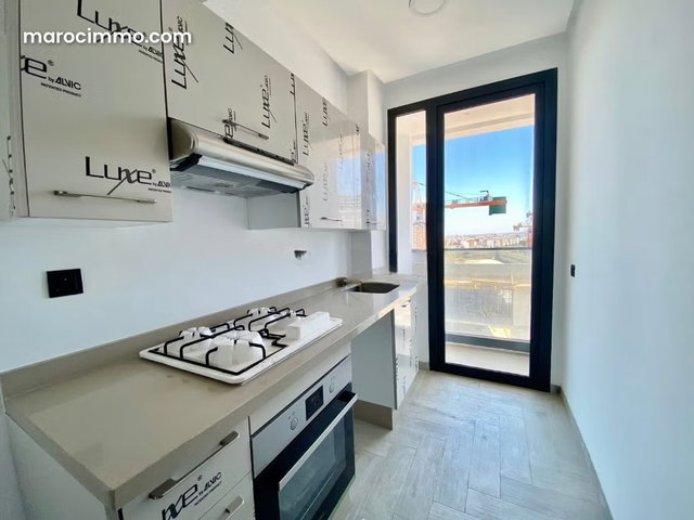 2-Bedroom Modern Apartment with Terrace – Casablanca Finance City — 3