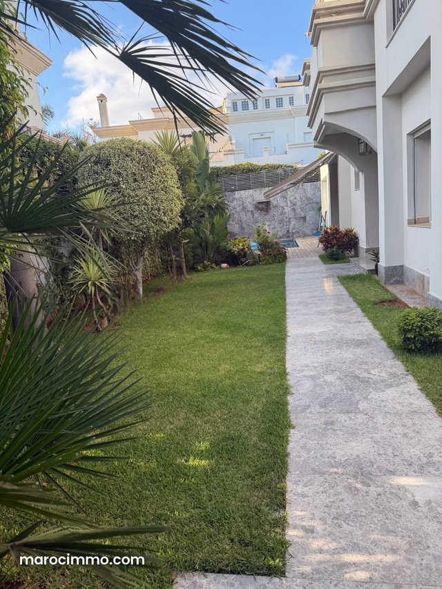 Magnifique villa avec piscine de 700m' à Californie — 5