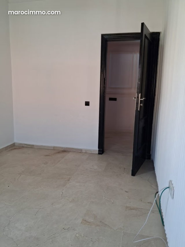 Appart commercial à vendre 78 m² IZDHAR kech — 5