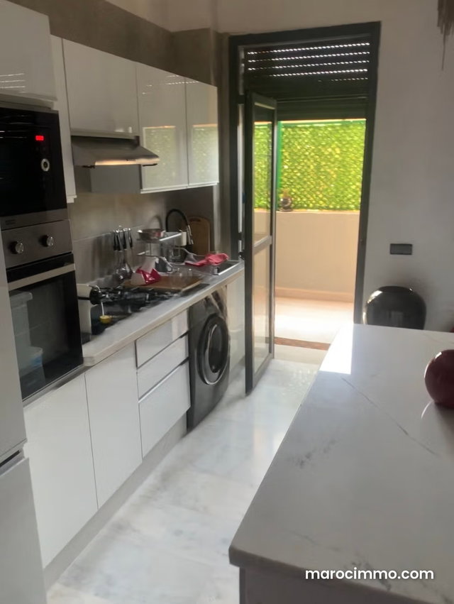 Rent this 2-bedroom apartment in Rdj, Targa, long-term only. No subletting. Total surface area 100 m². Fully furnished — 2
