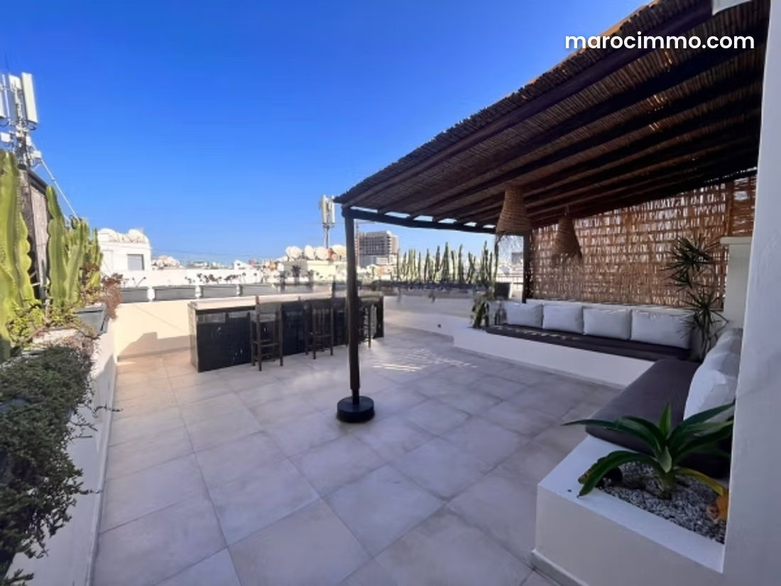 Appartement 200 m² avec terrasse à louer à Racine Casablanca — Casablanca