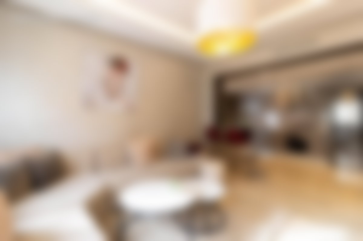 شقة مفروشة فاخرة للكراء بحي المثلث الذهبي في الدار البيضاء