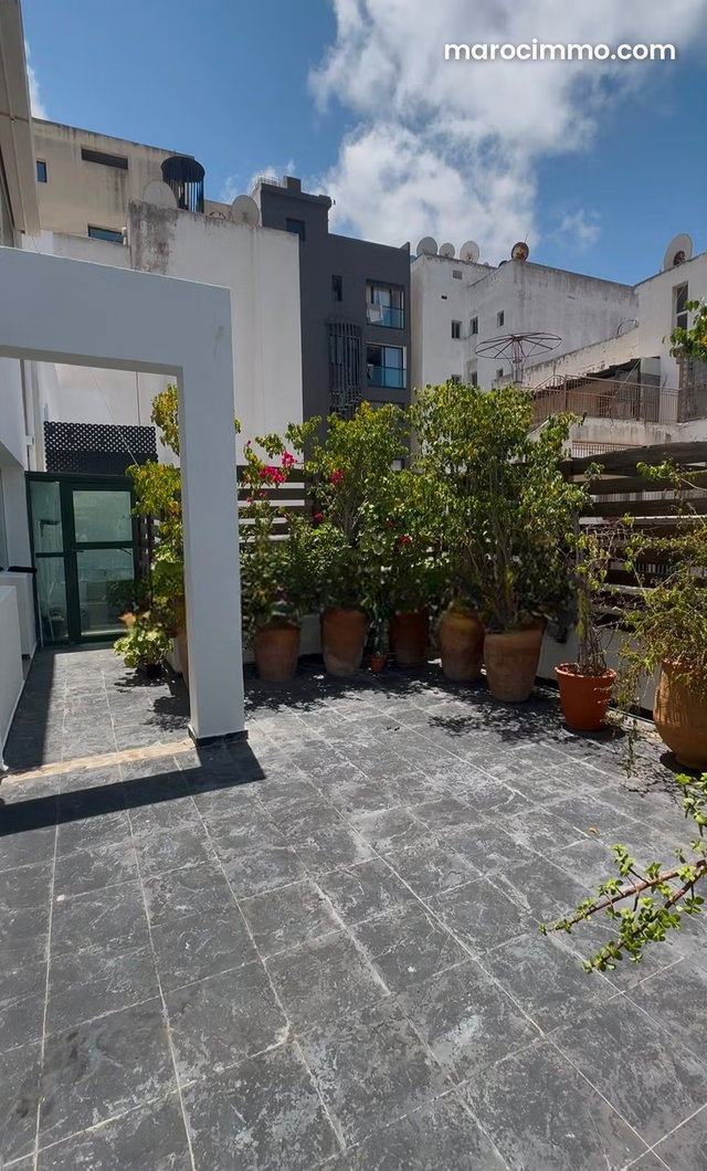 À louer – Magnifique duplex de 400 m² – Racine — 5