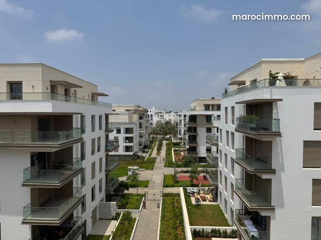 À louer appartement vide haut standing a rabat square — Rabat