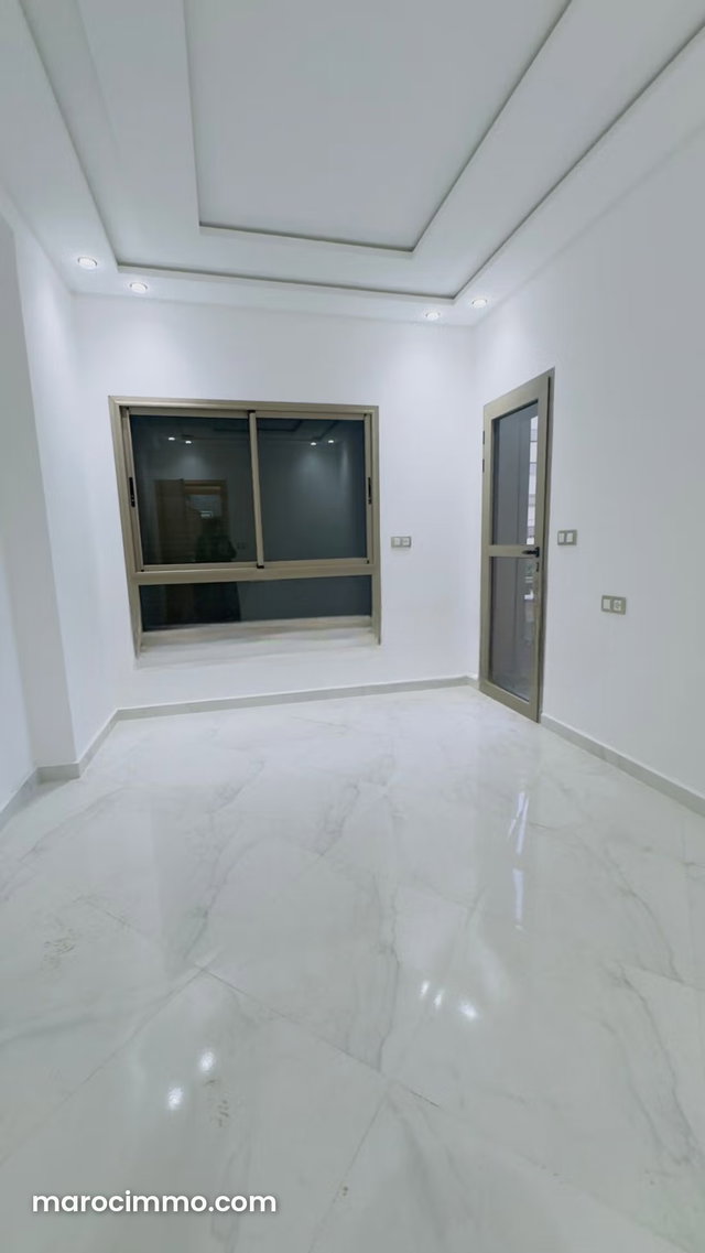 Bel appartement en location à Marjane. 2 chambres agréables. Cuisine entièrement équipée — 5