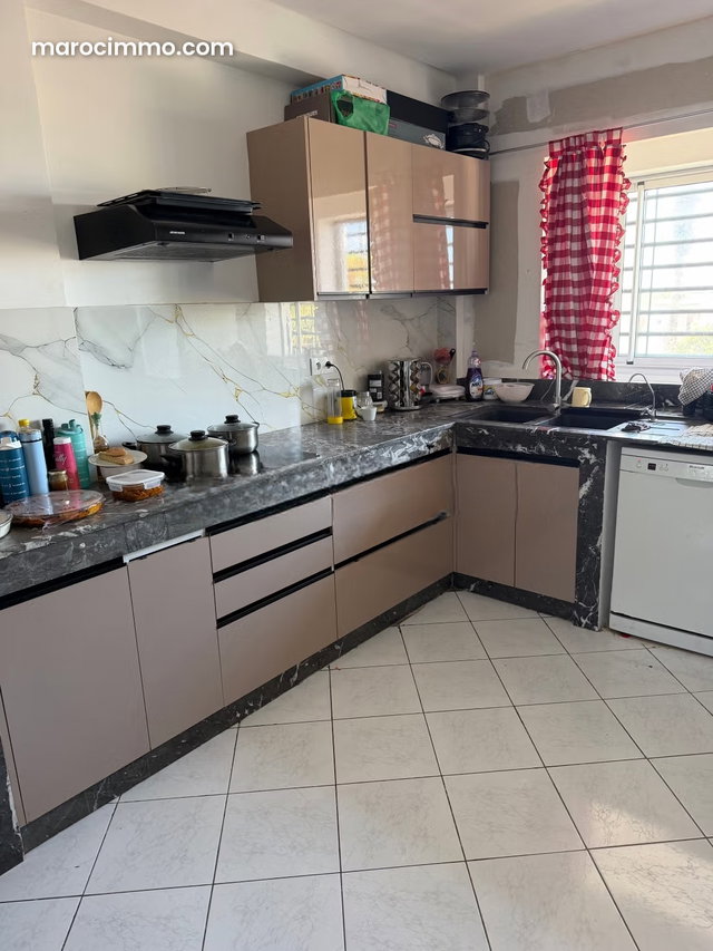 Louez cet appartement à Riyad. 3 belles chambres. Avec ascenseur — 5