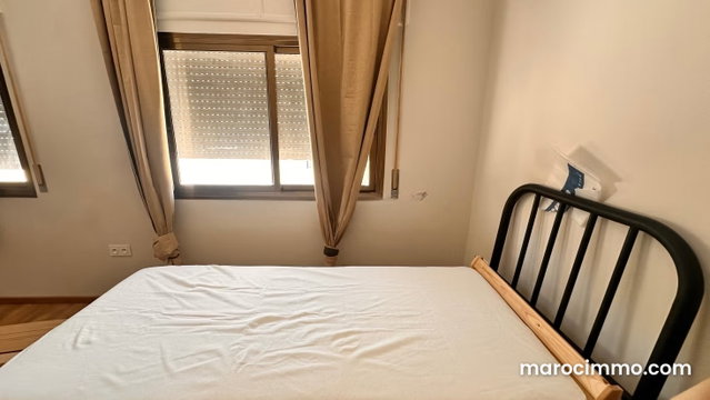 Appartement en location à côté de la wilaya. Surface de 160 m². Meublé — 3