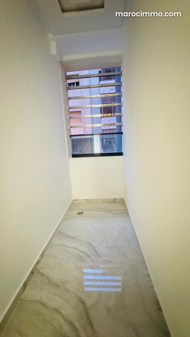 Apartment for rent in Marjane. 3 bedrooms. Double glazing windows — 3