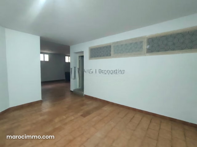 Villa de 350m² vide – 3 chambres – piscine — 5