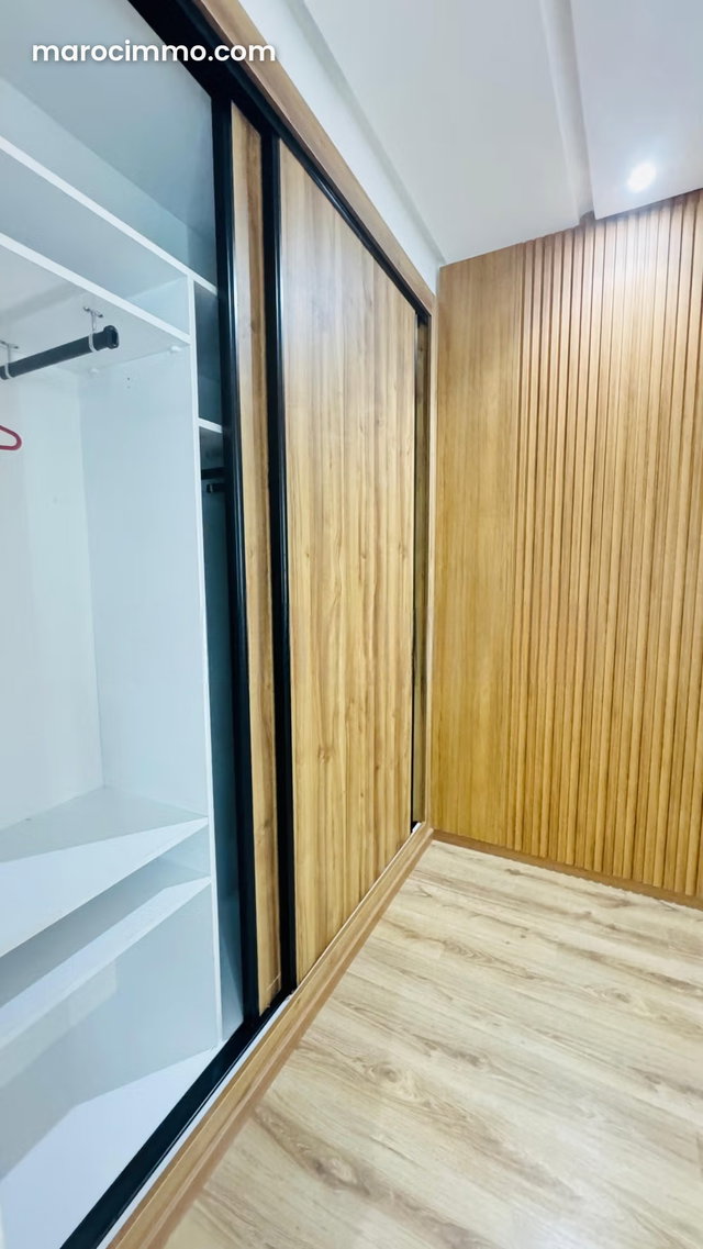 Apartment for rent in Ziaten. 3 comfortable rooms. Double glazing and central heating — 4