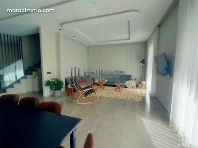 Villa 300m² meublée – 3 chambres – piscine — 2