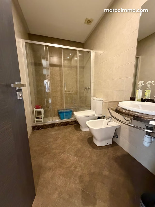 Appartement à louer à Belvédère. Surface totale 90 m². Bien meublé — 5