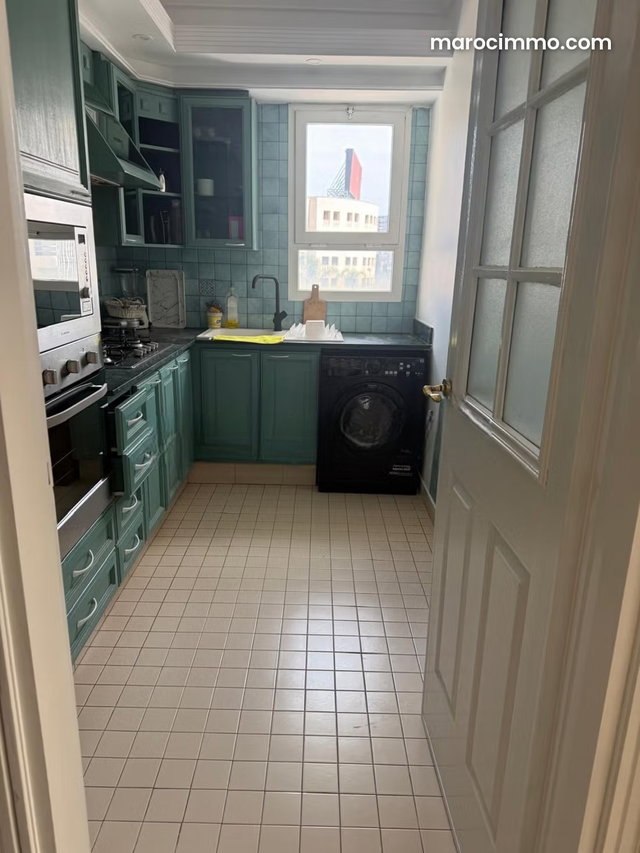 Rent this 60 sqm studio in Racine. Fully furnished and new — 5