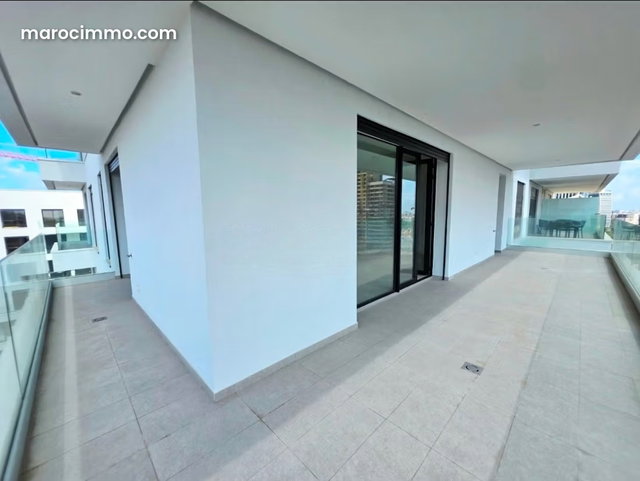 Bel appartement avec terrasse sur CFC — 5