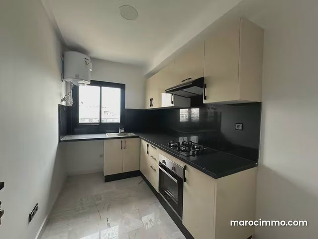 Apartment for rent in Californie. Dimension 65 m² — 3
