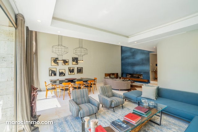 Superb Renovated Villa — 4